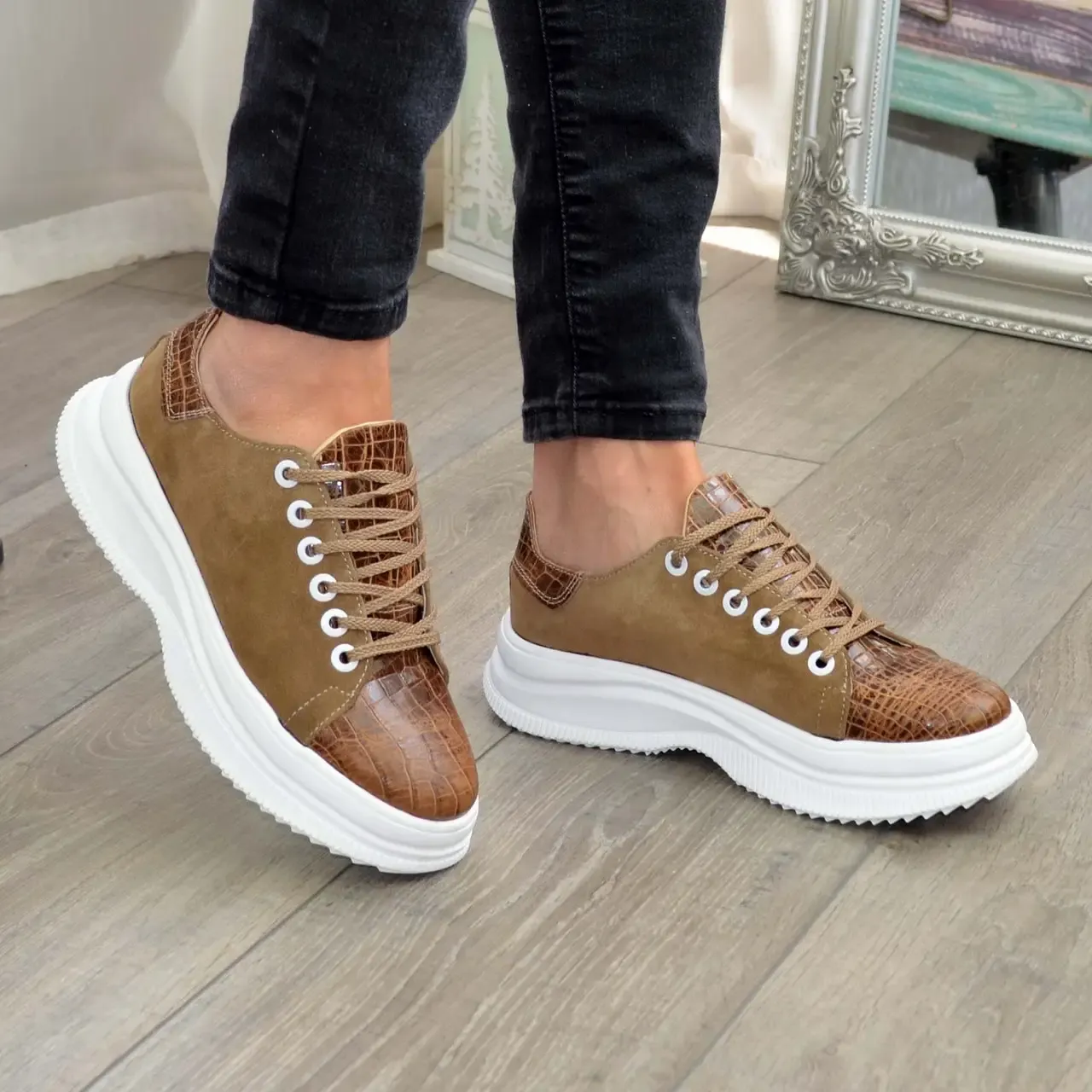 Кеди жіночі комбіновані на потовщеній підошві