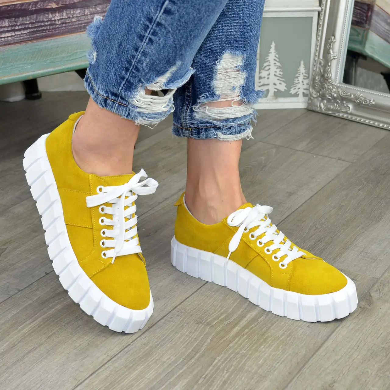 Кеди жіночі замшеві. Колір жовтий